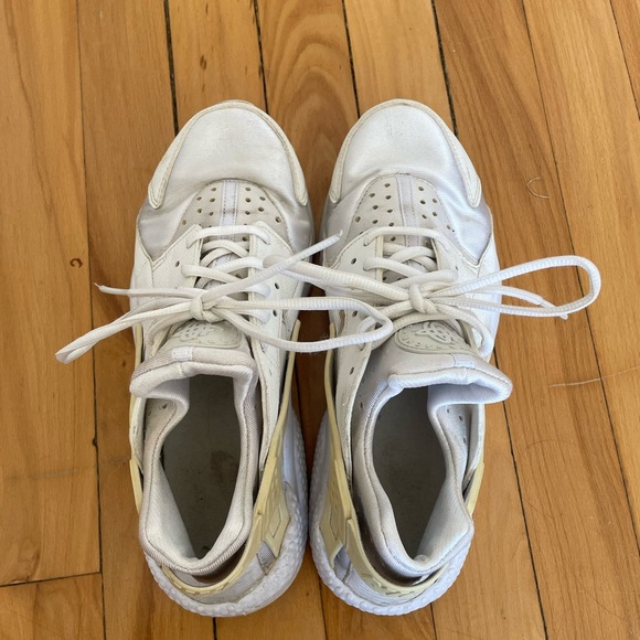 Nike Huaraches - Size 9 - Picture 5 of 5